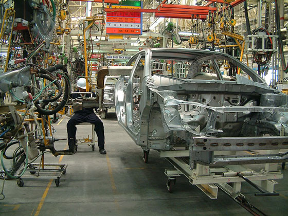 auto manufacturing assembly line