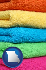 missouri map icon and colorful bath towels