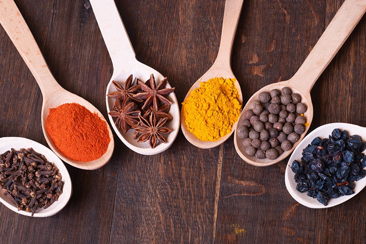 six spoonfuls of spices (large image)