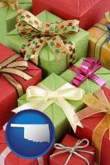 oklahoma map icon and wrapped holiday gifts